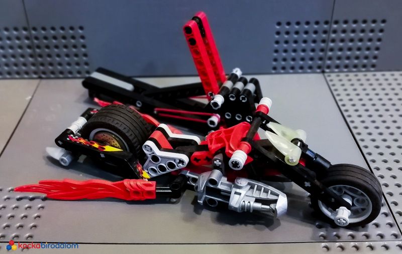 LEGO Technic Muscle Slammer Bike
