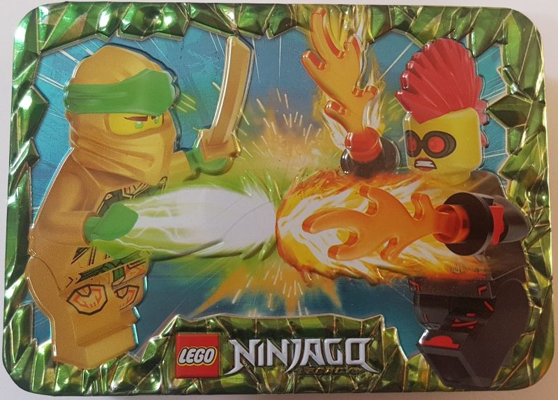 LEGO Ninjago - Lloyd vs. Miss Demeanor Fém dobozban - 112429