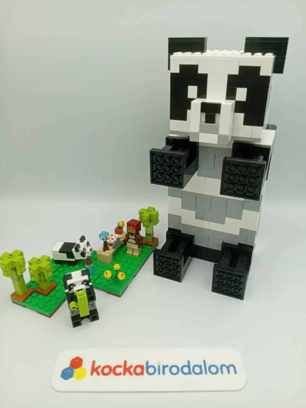 LEGO Minecraft - A Pandamenedék - 21245