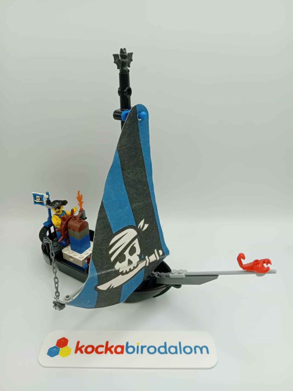 LEGO Junior - Kragg kapitány kalózhajója - 7072